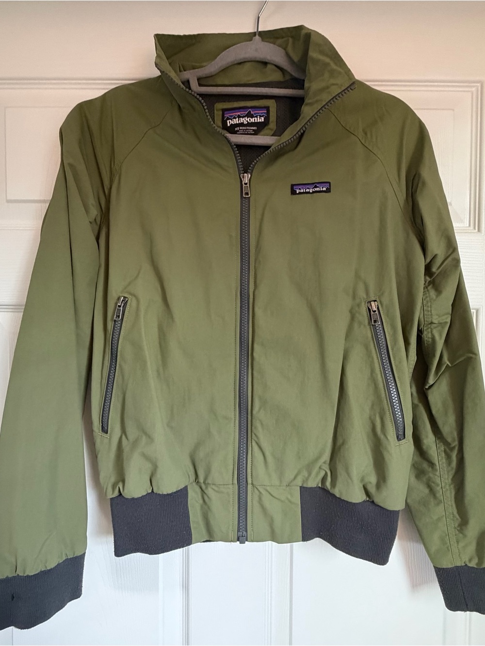Patagonia Mens Olive Green Windbreaker/Bomber Jacket